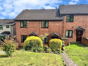 Frontage- click for photo gallery